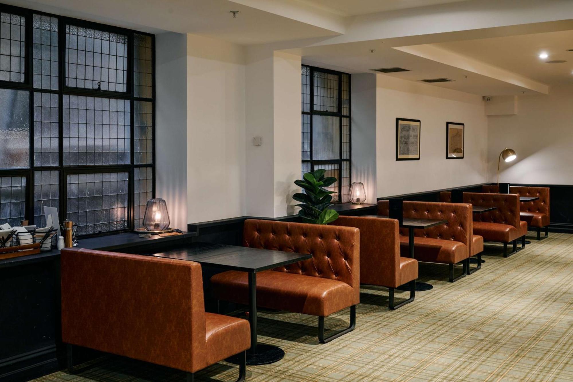 The Victoria 3* Melbourne